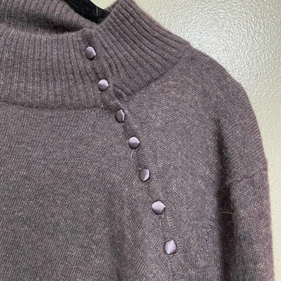 BCBGMaxAzria Sweater, Size L - Picture 2 of 8